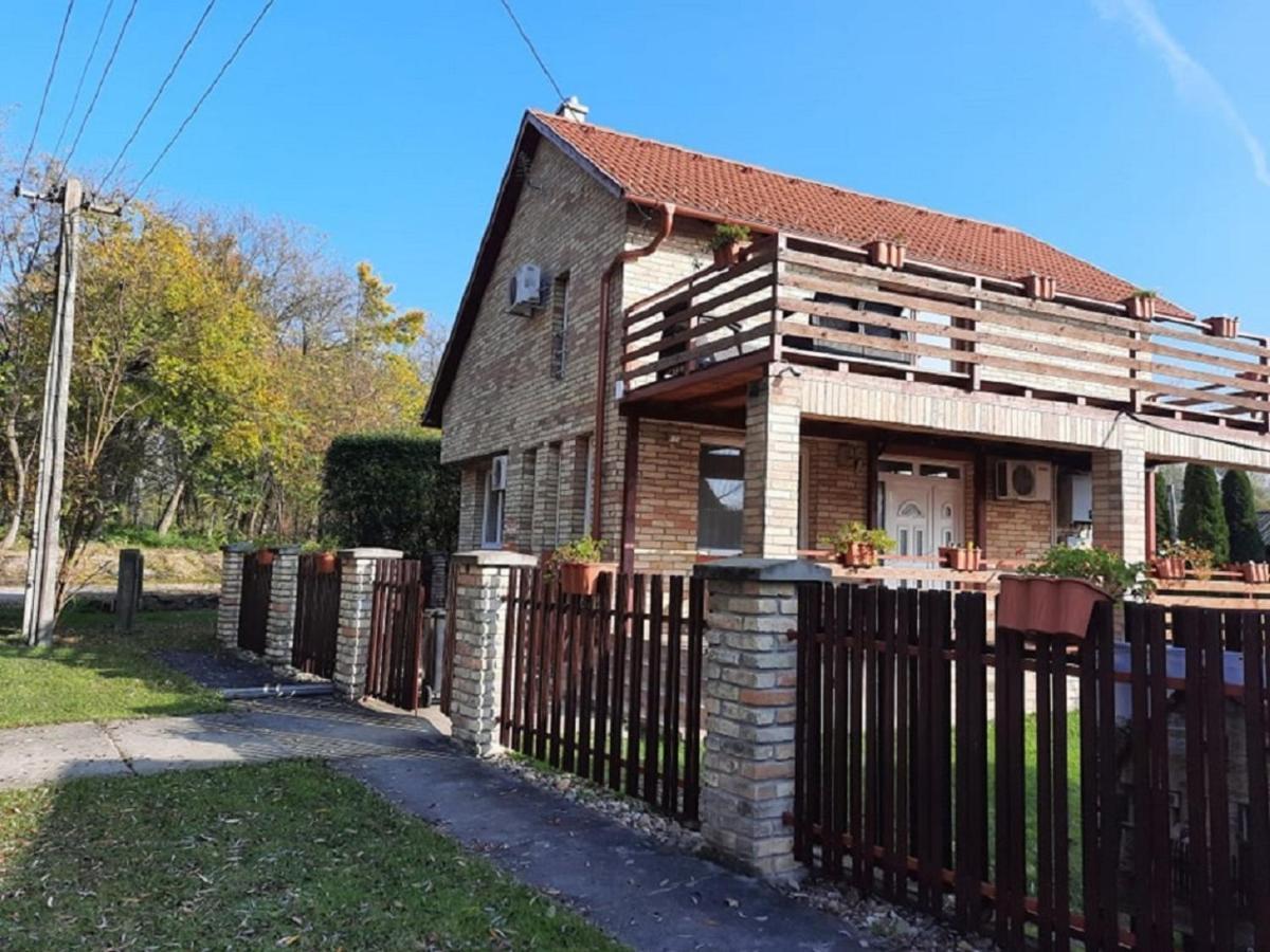 Ponty-Poronty Vendeghaz Otel Nagybaracska Dış mekan fotoğraf