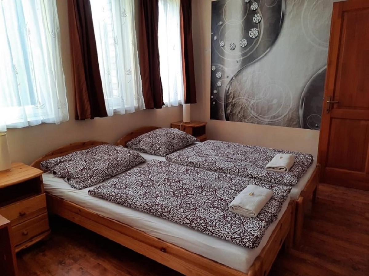 Ponty-Poronty Vendeghaz Otel Nagybaracska Dış mekan fotoğraf