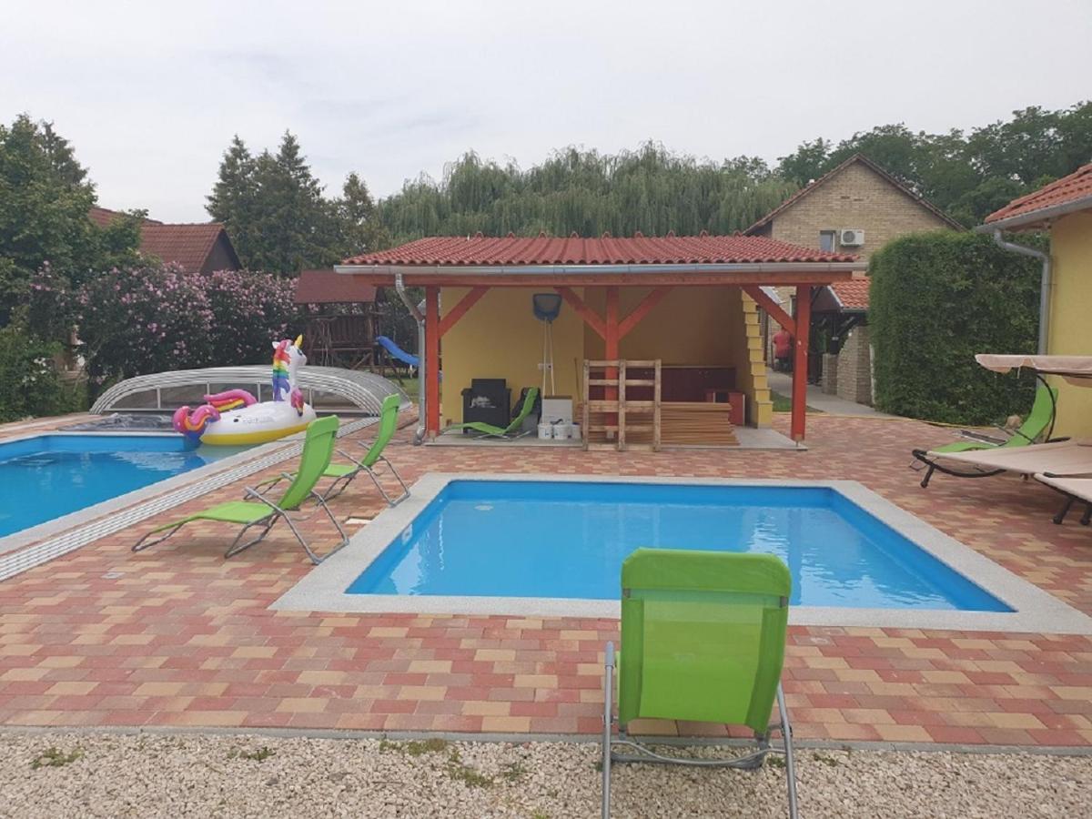 Ponty-Poronty Vendeghaz Otel Nagybaracska Dış mekan fotoğraf