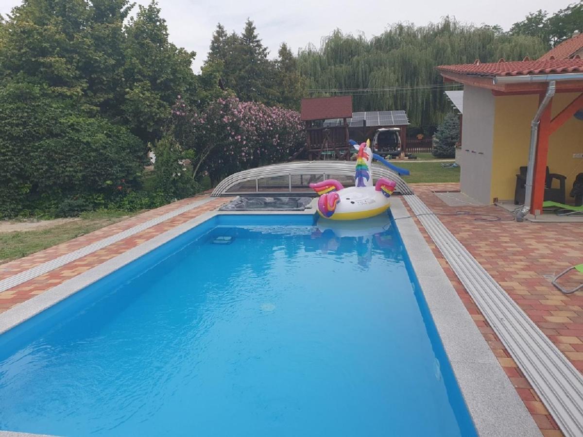 Ponty-Poronty Vendeghaz Otel Nagybaracska Dış mekan fotoğraf