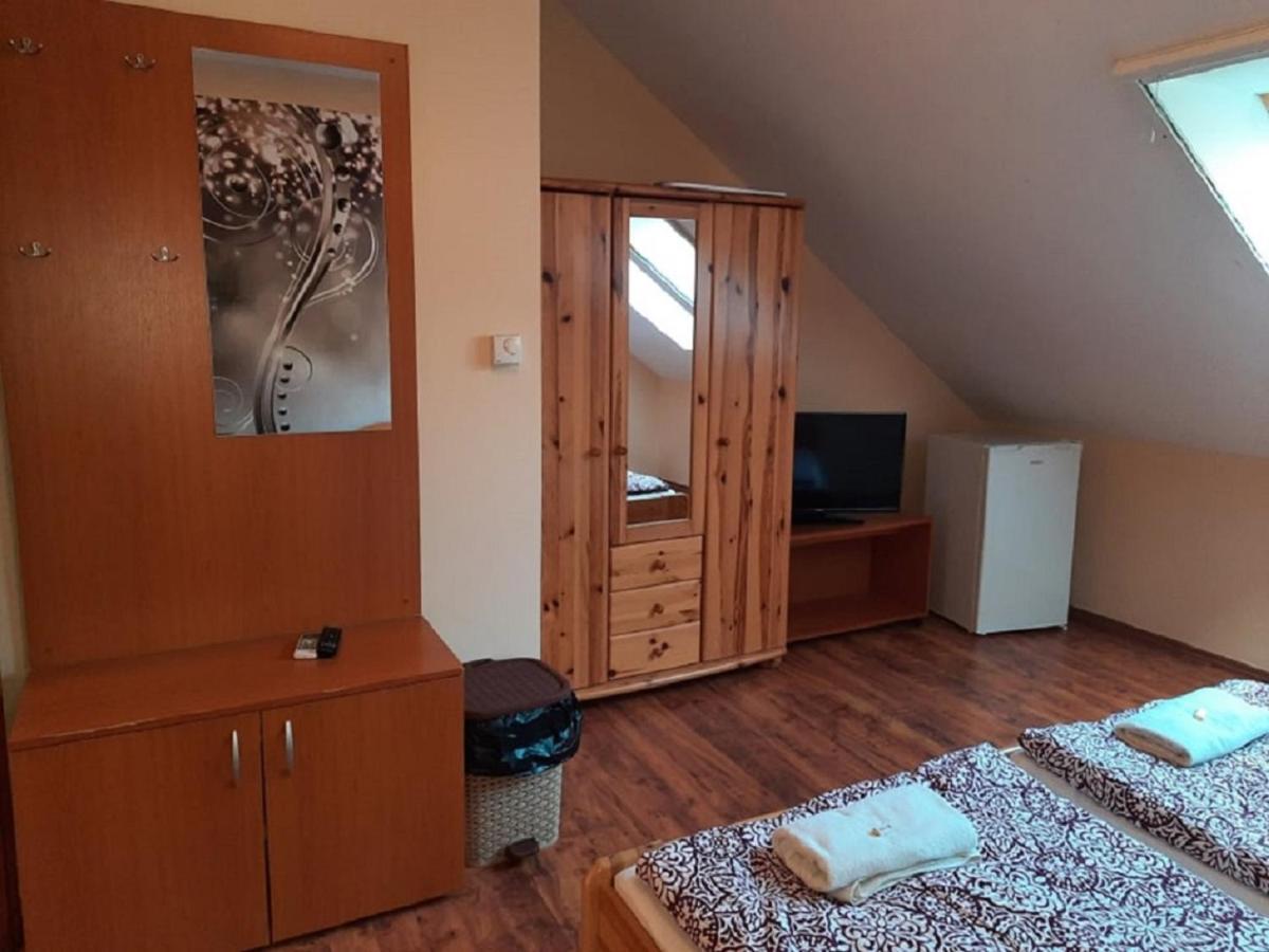 Ponty-Poronty Vendeghaz Otel Nagybaracska Dış mekan fotoğraf